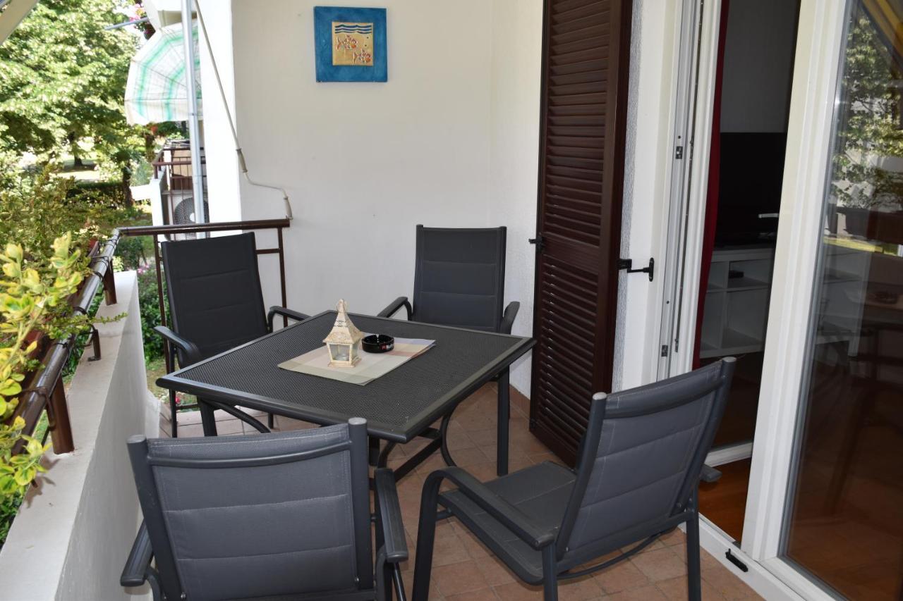 Apartman Tina Lejlighed Poreč Eksteriør billede